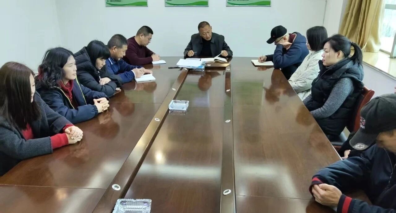 凝心聚力抓安全 收心歸位啟新程——宏河集團(tuán)召開(kāi)2026年春節(jié)開(kāi)工第一課14